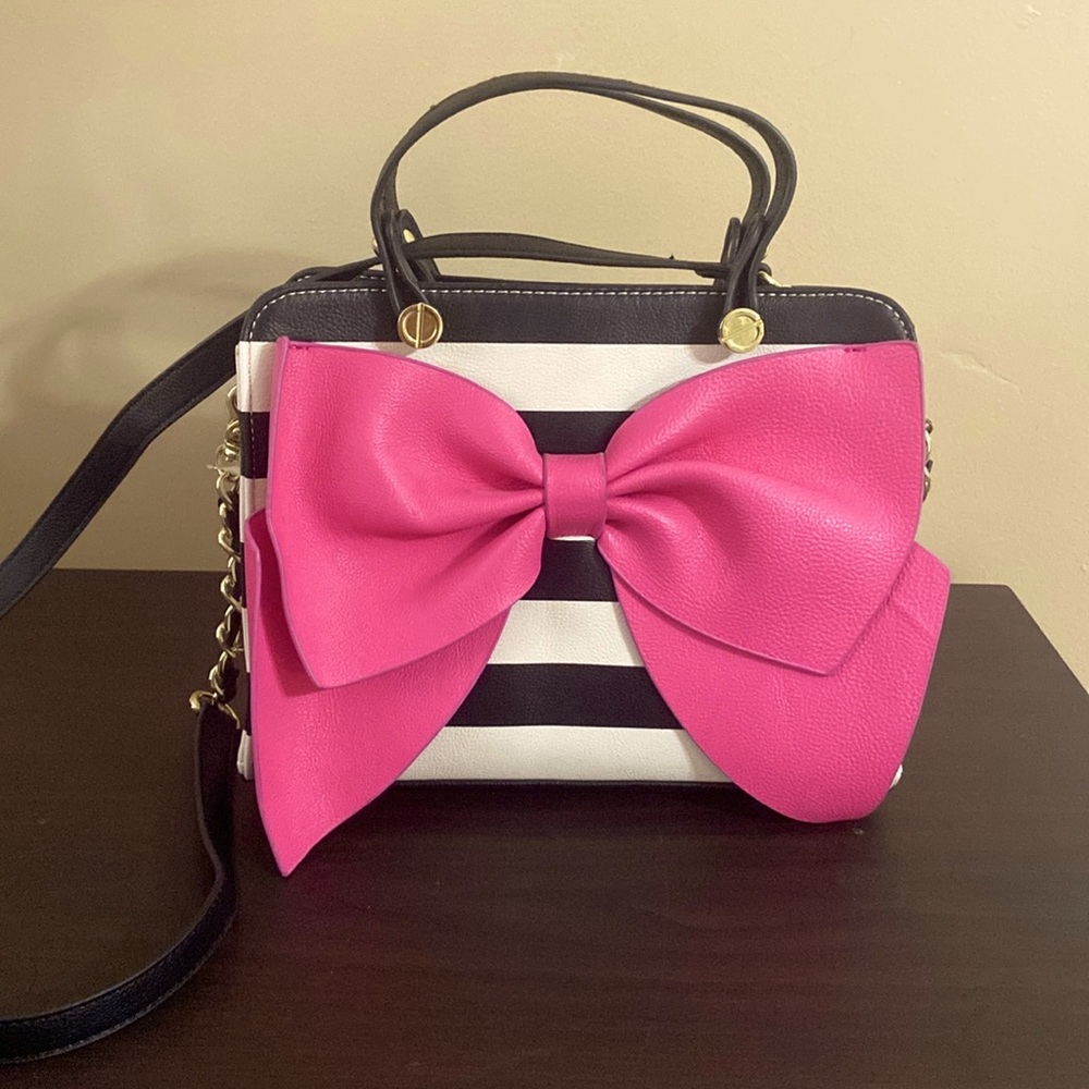 Betsey Johnson bow satchel